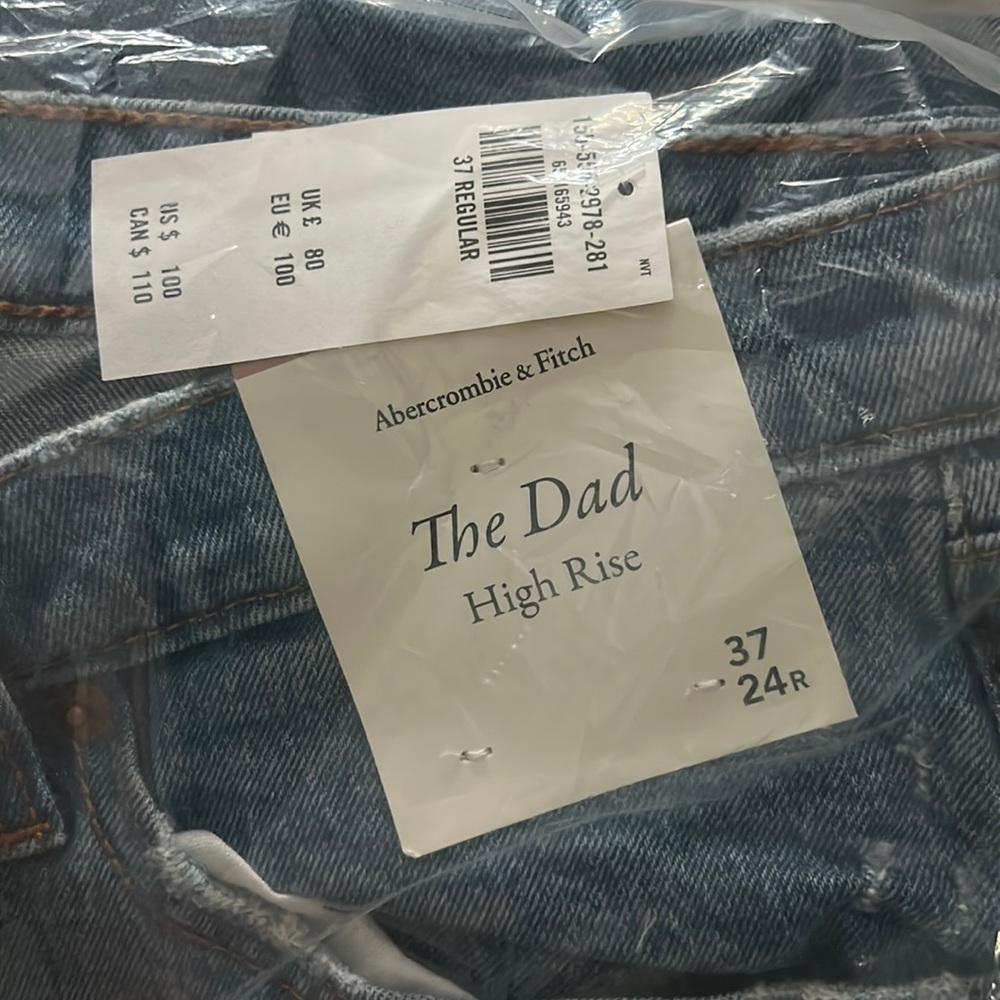 abercrombie jeans- brand new, tags on